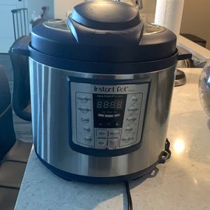 Brand new Instant pot lux series